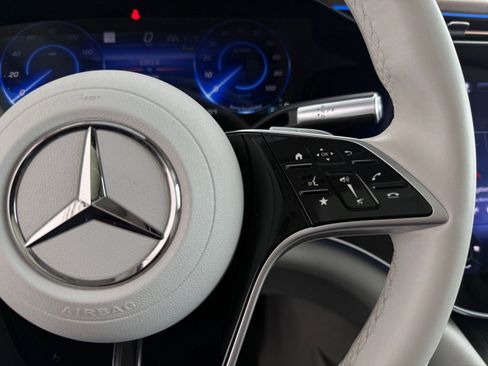 Used 2023 Mercedes-Benz EQS 580 4MATIC SUV image 27