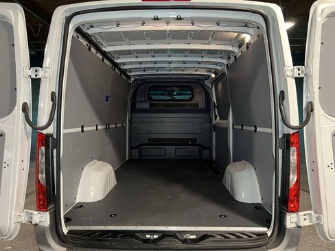 Used 2023 Mercedes-Benz Sprinter 1500 image 14