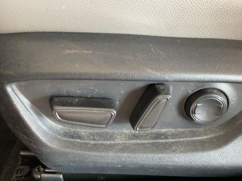 Used 2025 Toyota Camry SE w/ Convenience Package FWD image 23