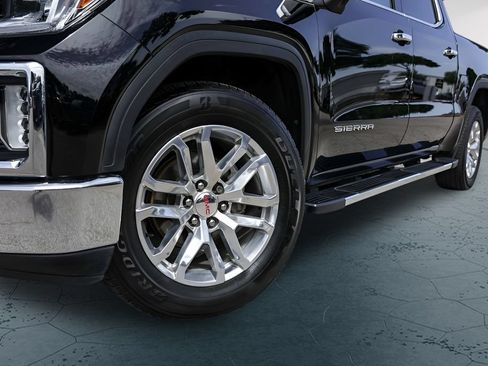 Used 2019 GMC Sierra 1500 SLT AWD/4WD image 4