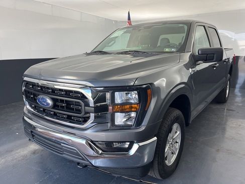 Used 2023 Ford F150 XLT image 3