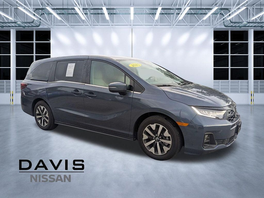 Used 2025 Honda Odyssey EX-L image 1