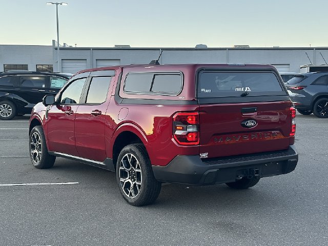 Used 2025 Ford Maverick Lariat AWD/4WD image 5