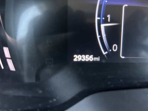 Used 2025 Toyota Corolla Cross XLE image 25