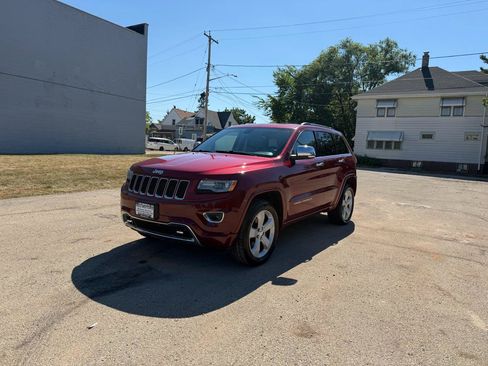 Used 2014 Jeep Grand Cherokee Overland AWD/4WD image 3