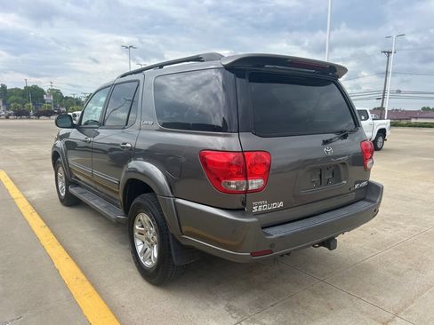 Used 2006 Toyota Sequoia Limited AWD/4WD image 6