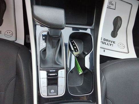 Used 2022 Hyundai Tucson SEL w/ Cargo Package image 18