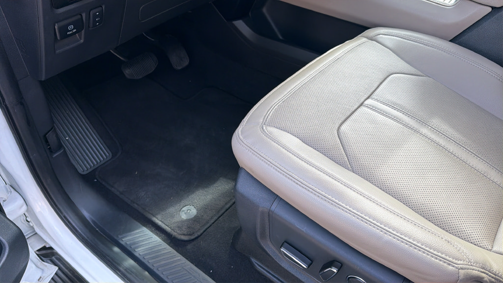 Used 2024 Ford Expedition Limited RWD image 12
