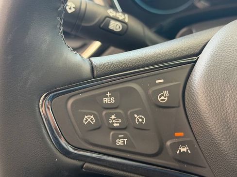 Used 2024 Chevrolet Equinox Premier FWD image 25