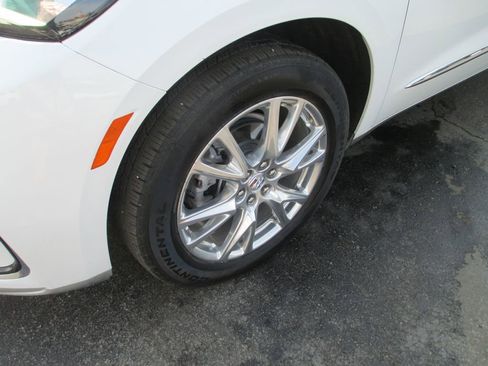Used 2023 Buick Enclave Essence w/ Experience Buick Package AWD/4WD image 14