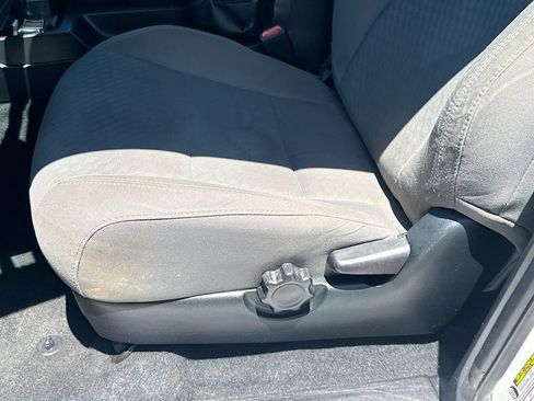Used 2022 Toyota Tacoma SR RWD image 19