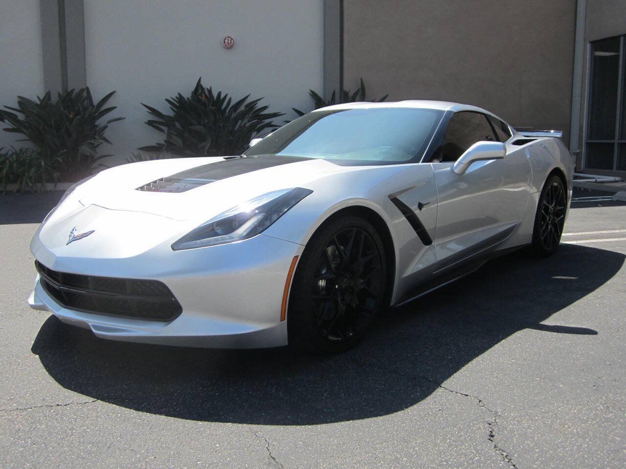 Used 2019 Chevrolet Corvette Stingray Coupe RWD image 7