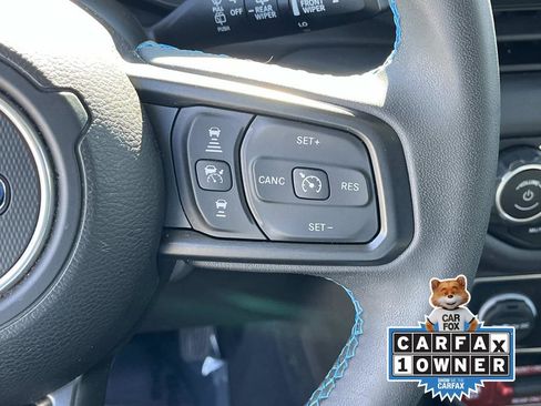 Used 2024 Jeep Wrangler Unlimited Rubicon 4xe image 27