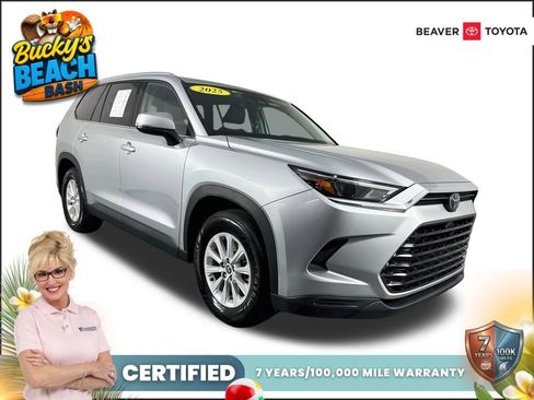 Used 2025 Toyota Grand Highlander FWD image 1