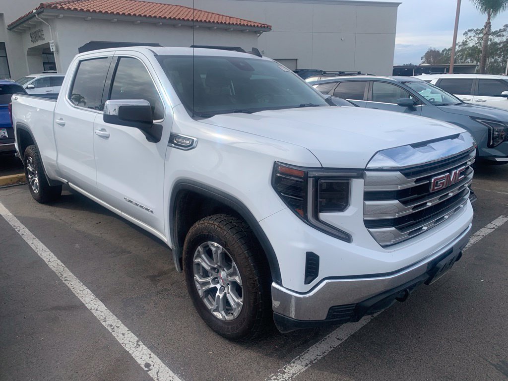 Used 2023 GMC Sierra 1500 SLE AWD/4WD image 4