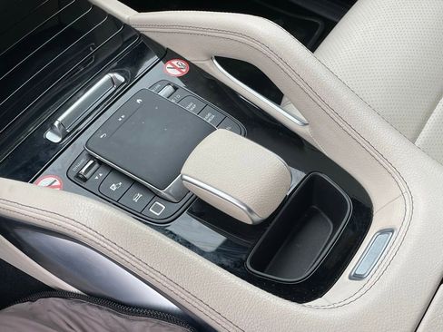 Used 2025 Mercedes-Benz GLE 350 4MATIC image 24