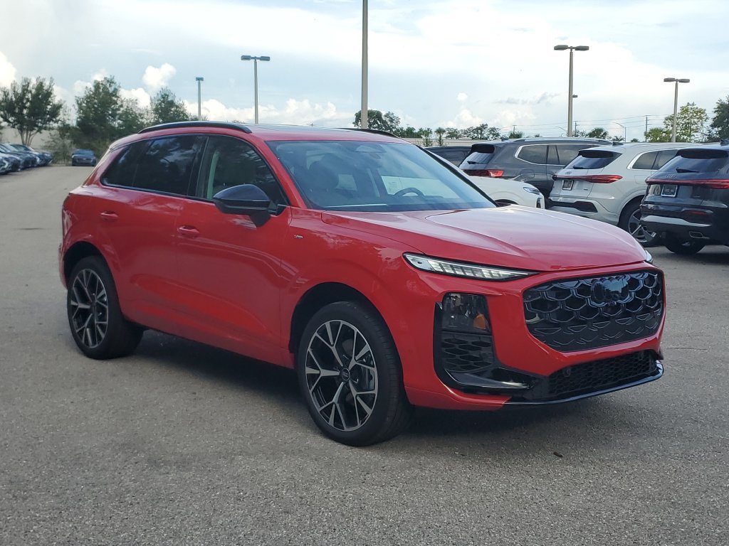 New 2026 Audi Q3 quattro 2.0T AWD/4WD image 2