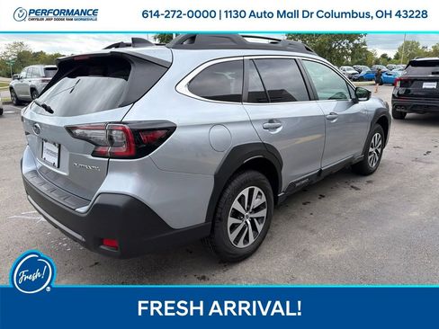 Used 2025 Subaru Outback Premium w/ Popular Package #1 AWD/4WD image 8