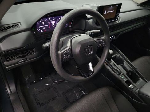 Certified 2025 Honda Accord LX image 18