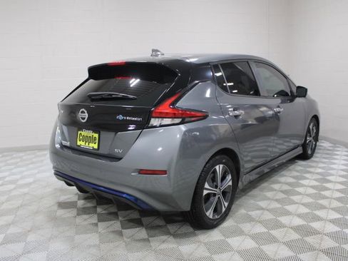 Used 2020 Nissan Leaf SV w/ SV Technology Package image 11