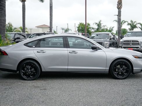 Used 2025 Honda Accord SE image 10