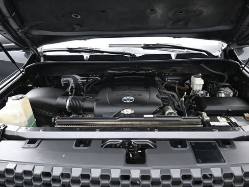 Used 2020 Toyota Tundra SR5 image 32