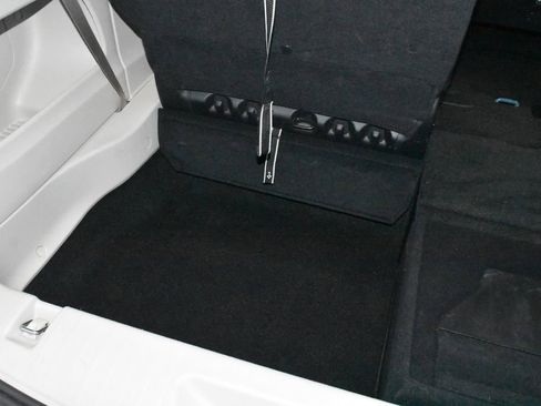 Used 2023 Chrysler Pacifica Touring-L FWD image 35