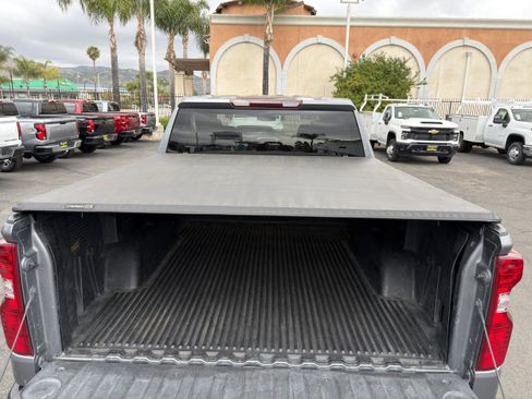Used 2021 Chevrolet Silverado 1500 LT AWD/4WD image 19