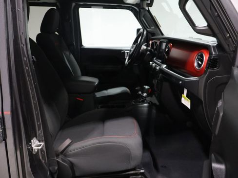 Certified 2023 Jeep Wrangler Unlimited Rubicon w/ Cold Weather Group image 24