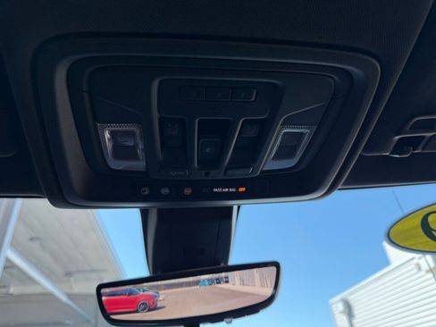 Used 2019 Chevrolet Silverado 1500 High Country w/ Technology Package image 38