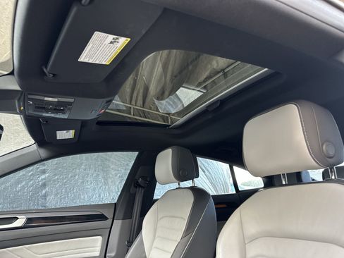 Used 2023 Volkswagen Arteon SEL image 16