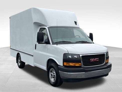 Used 2025 GMC Savana 3500 w/ Power Convenience Package RWD image 1