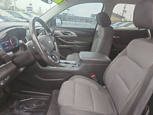 Used 2020 Chevrolet Traverse LT FWD image 10