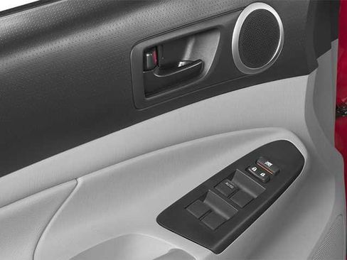 Used 2014 Toyota Tacoma 4x4 Double Cab w/ TRD Sport Package image 13