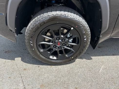 New 2026 Toyota Tundra Limited AWD/4WD image 10