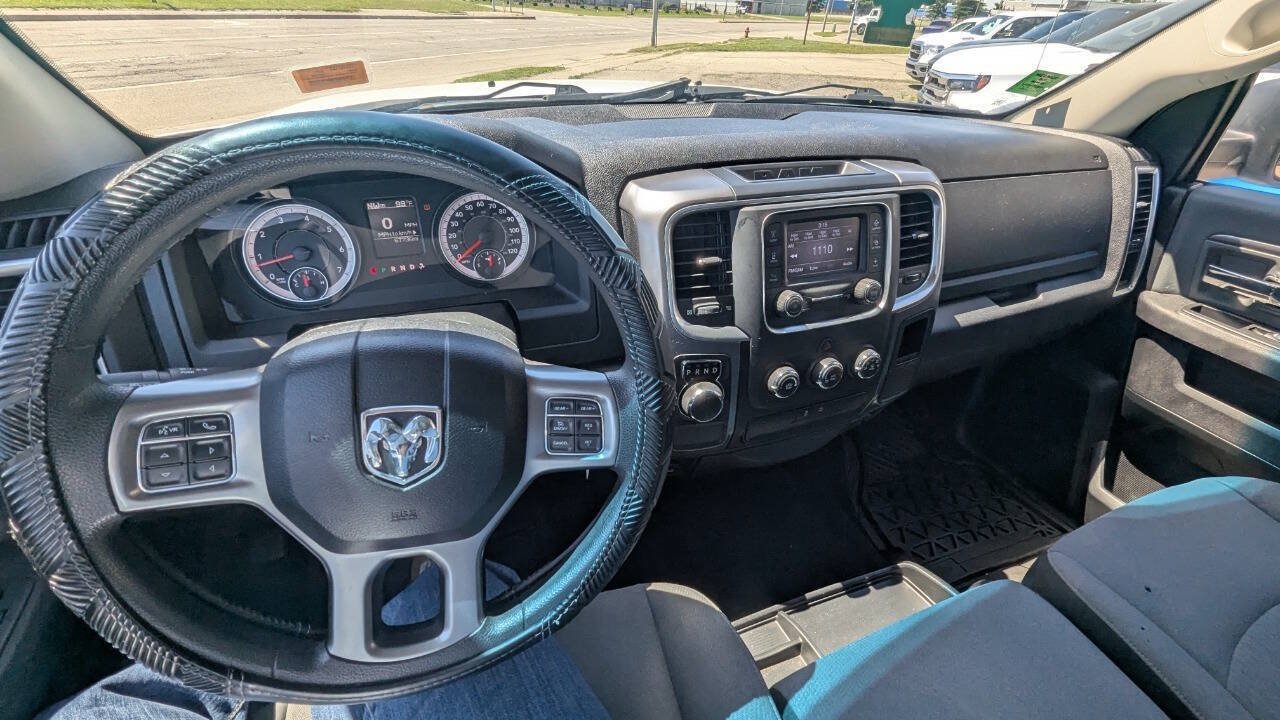 Used 2021 RAM 1500 Classic SLT RWD image 23