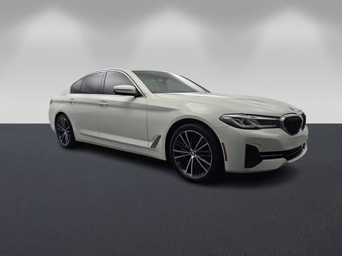 Used 2021 BMW 540i w/ Convenience Package image 1