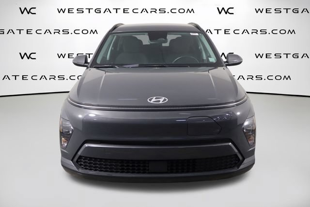 Used 2024 Hyundai Kona SEL FWD image 2