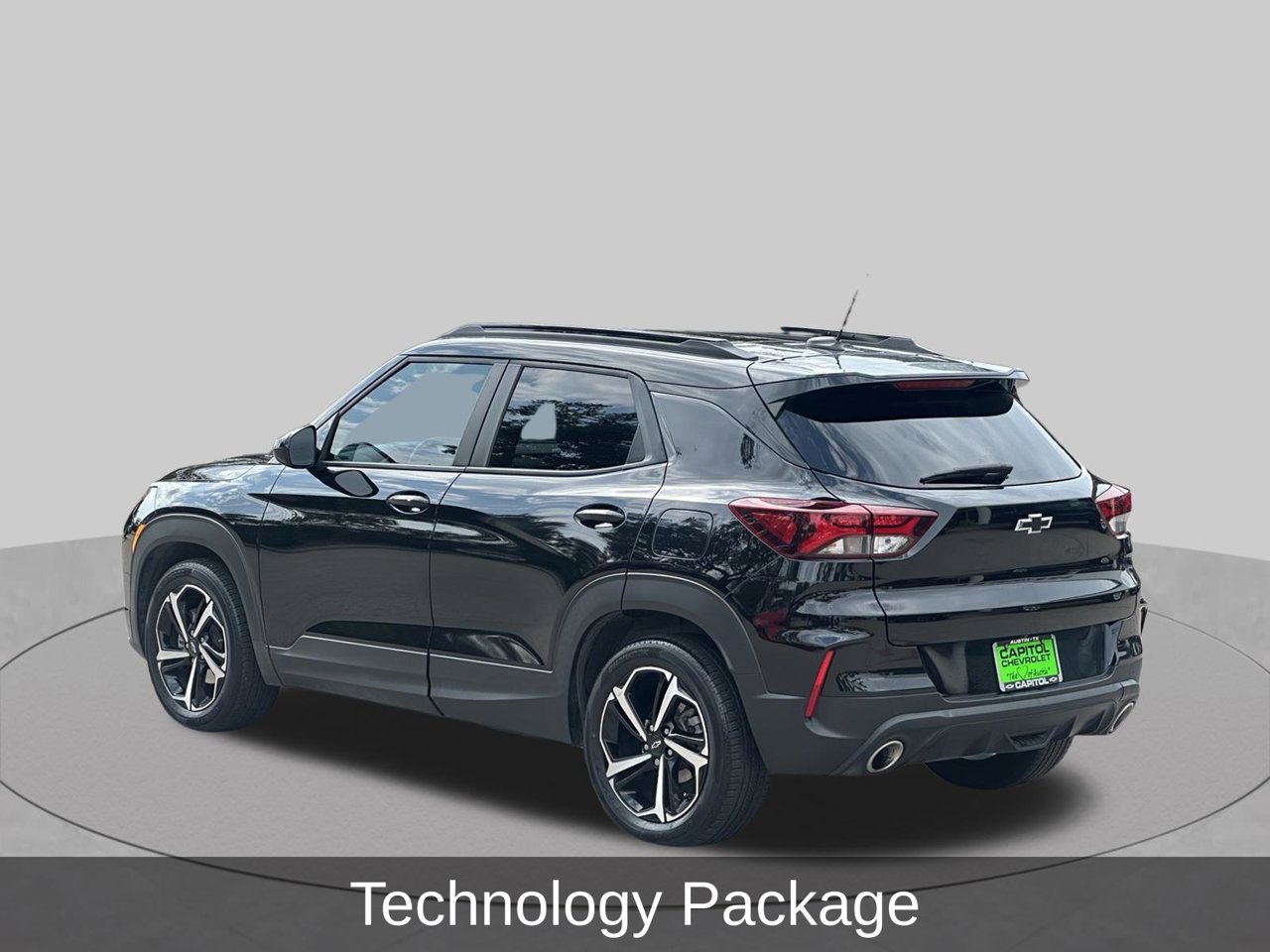 Used 2023 Chevrolet TrailBlazer RS w/ Sun and Liftgate Package FWD image 3