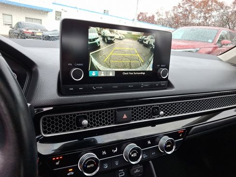 Certified 2023 Honda Civic EX image 24