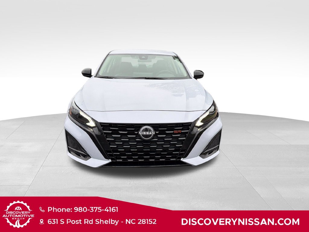 New 2026 Nissan Altima 2.5 SR AWD/4WD image 2