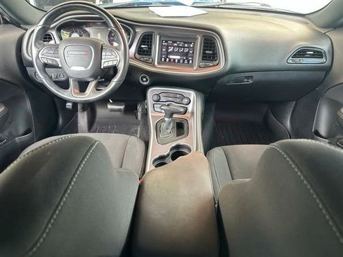 Used 2019 Dodge Challenger GT w/ Driver Convenience Group RWD image 10