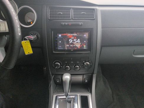 Used 2005 Dodge Magnum R/T w/ Convenience Group II image 14