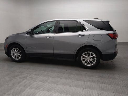Used 2023 Chevrolet Equinox LT image 3