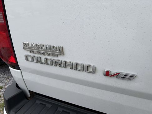 Used 2019 Chevrolet Colorado LT w/ Luxury Package, Chrome AWD/4WD image 12