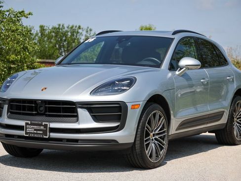 Certified 2026 Porsche Macan AWD/4WD image 19