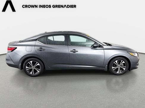 Used 2022 Nissan Sentra SV FWD image 4