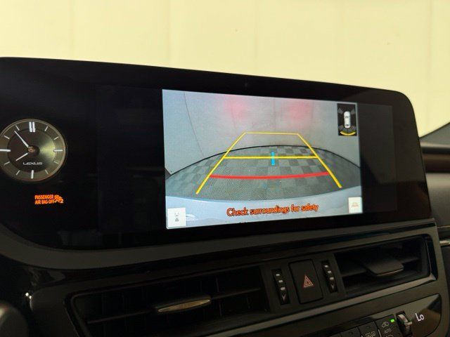 Used 2025 Lexus ES 350 w/ Premium Package FWD image 18