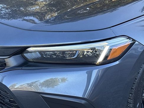 Used 2023 Honda Civic Sport image 26