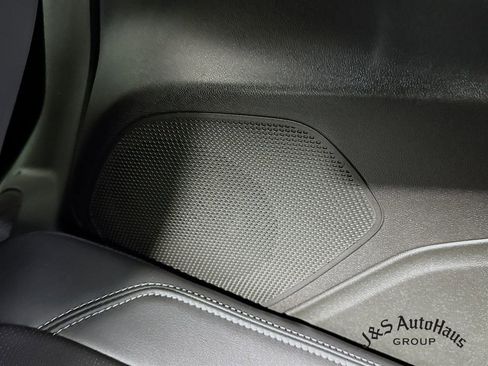 Used 2017 Chevrolet Camaro SS image 31